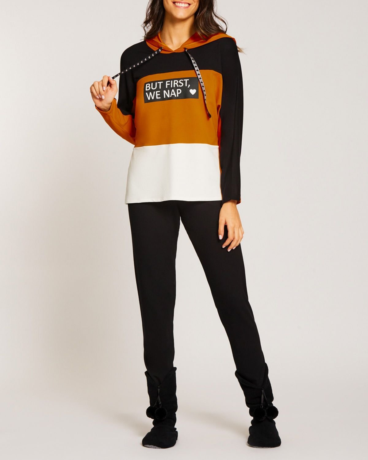 Pijama Feminino Recco Moletom Recortes Capuz